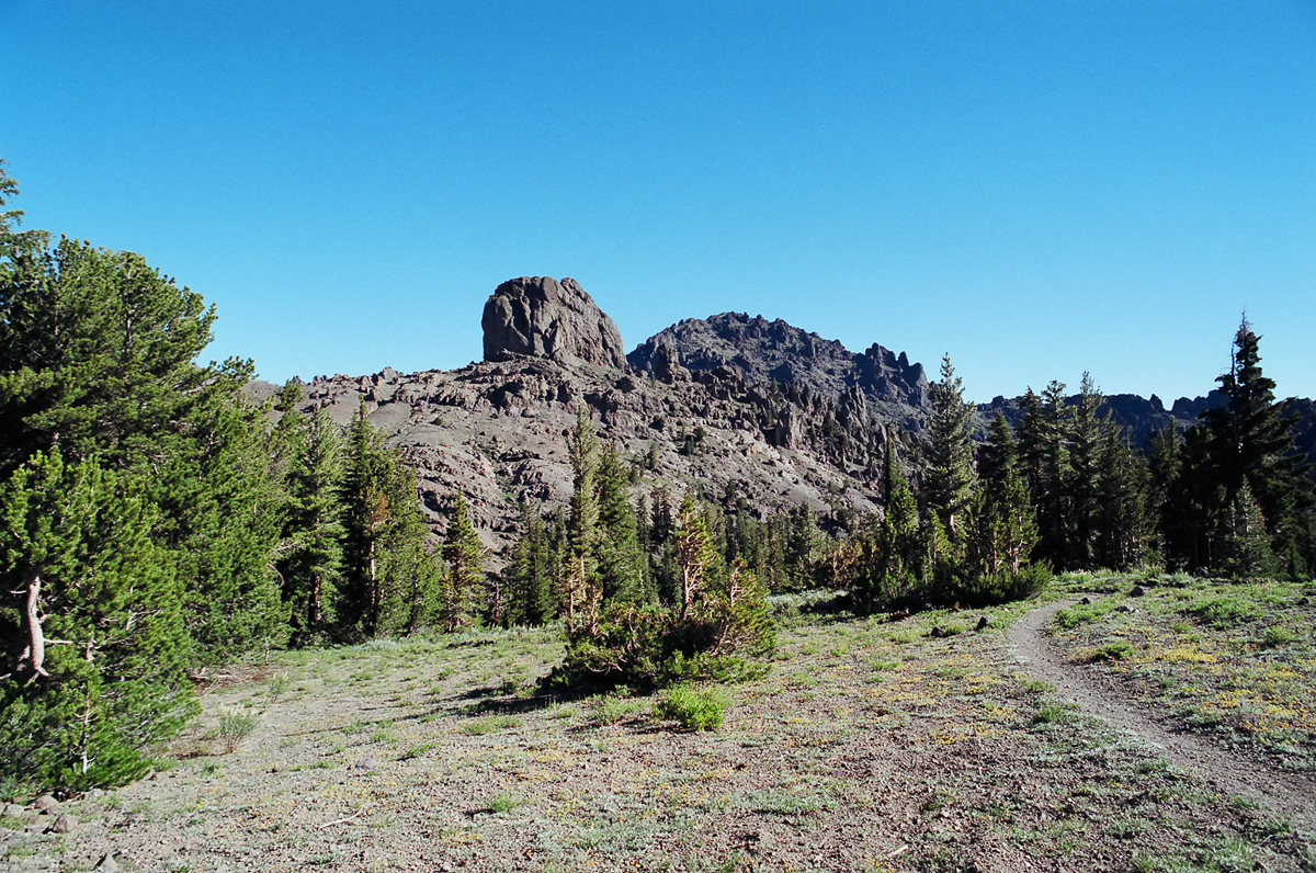 Noticing a definite change from the Sierra Nevada. Well into Northern California now.