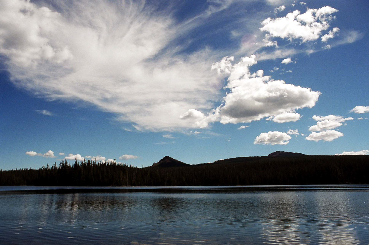 Sky, lake and clouds in Oregon.