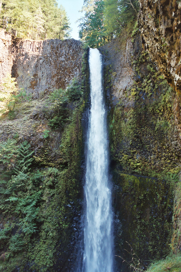 Tunnel Falls.